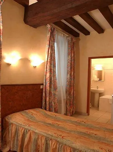 Residence De Bourgogne Parijs Frankrijk